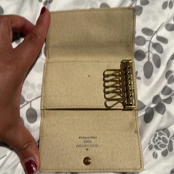 Louis Vuitton keyholder